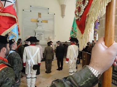 La ciudad de Badajoz homenajea al General Menacho