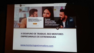 La Red de Mentores de Extremadura reúne a 25 empresarios en Mérida para abordar el acompañamiento a emprendedores