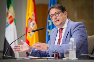 La Junta de Extremadura atiende a 25.414 extremeños en situación de dependencia