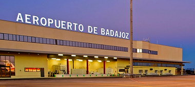 Cerca de 200 militares de la Brigada 'Extremadura XI' llegan a Badajoz tras más de ocho meses de misión en Letonia