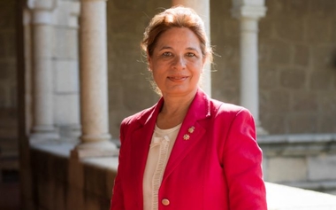 La vicepresidenta asiste al nombramiento del nuevo delegado de Defensa en Extremadura