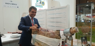 Extremadura exhibe en Meat Attraction los mejores productos cárnicos de la región
