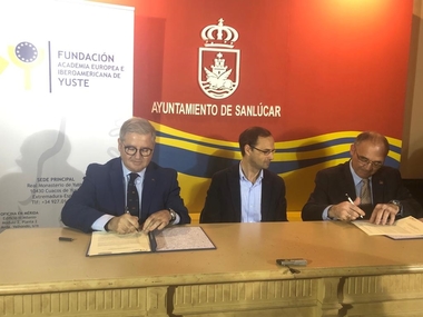 La Fundación Yuste y la Fundación Puerta de América firman un acuerdo marco de colaboración