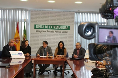 Extremadura se une a la campaña 'Nursing Now' para valorar el trabajo de enfermería