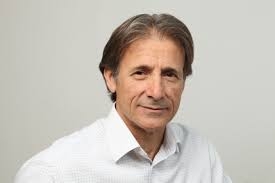 Pedro Escobar duda que Monago pueda crear 7.000 empleos para jóvenes, pero le pedirá perdón de rodillas si lo consigue
