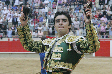 Miguel Ángel Perera, propuesto como torero triunfador del 2014